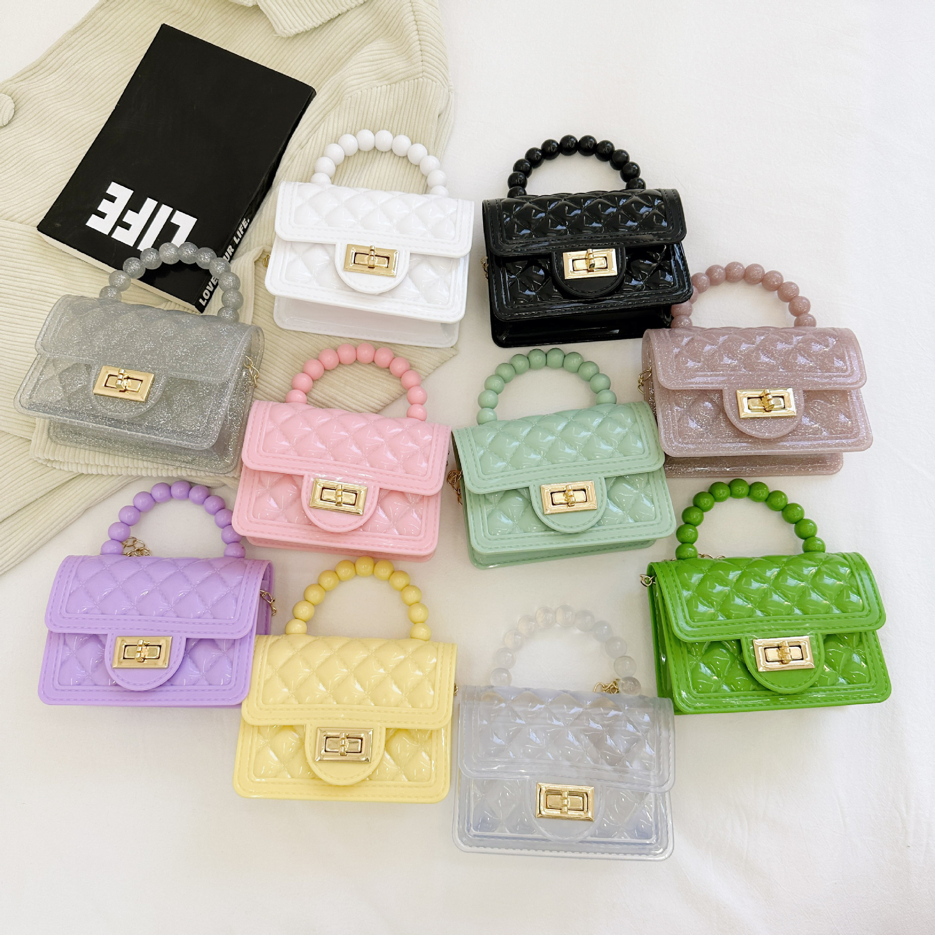 157g Weight Polyester Lining Material Flip Cover Closure Type Single Shoulder Strap Strap Type Jelly Bag Bags Type Casual, Holiday Occasion PVC Material Solid Color Pattern All Seasons Season Women's Gender Basic, Classic Style Style Square Shape Small Size Women's Small PVC Solid Color Basic Classic Style Square Flip Cover Jelly Bag 无