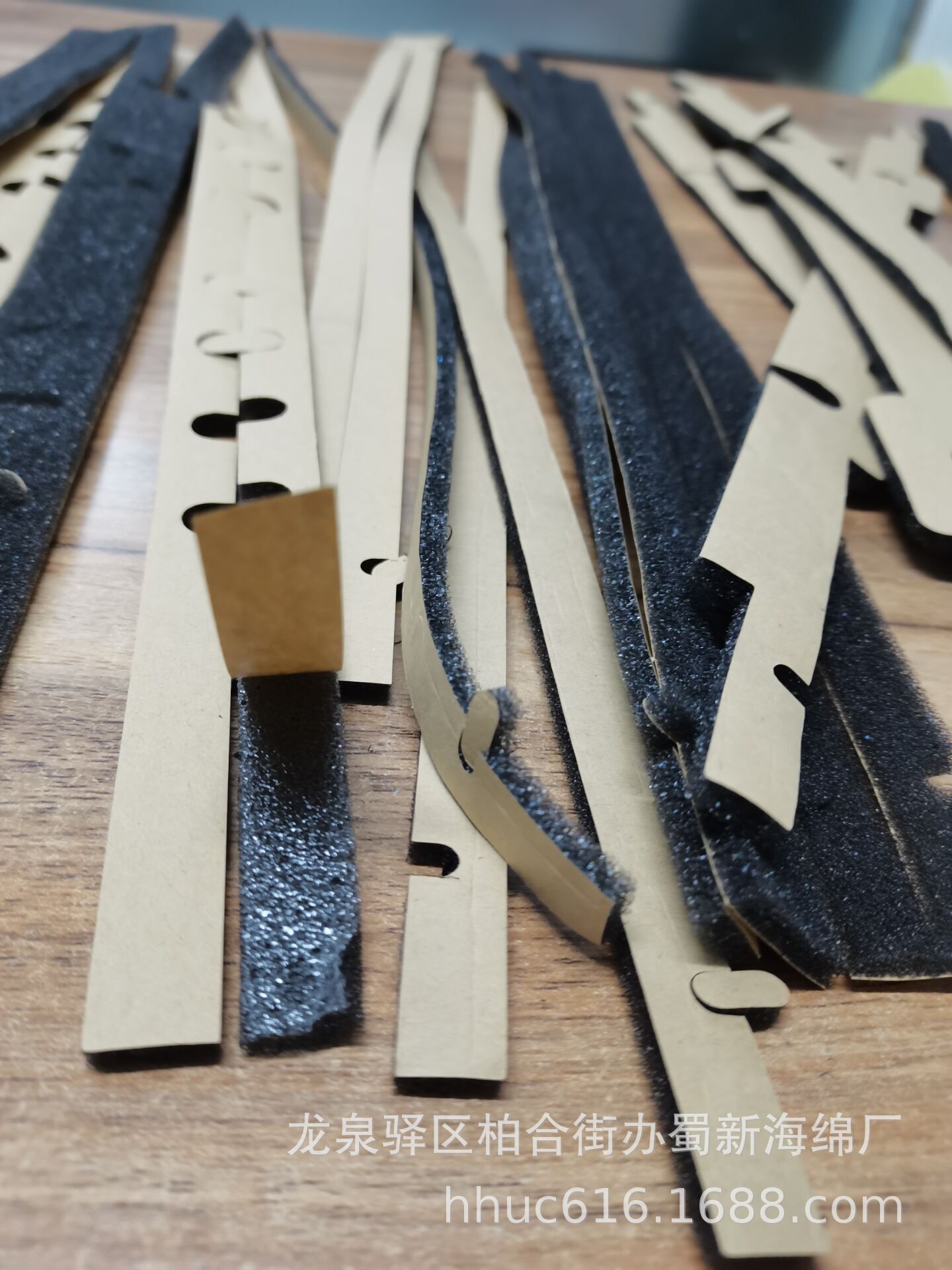 单面胶冲型密封海绵条 消毒柜密封减震泡棉条 自粘防护海绵条