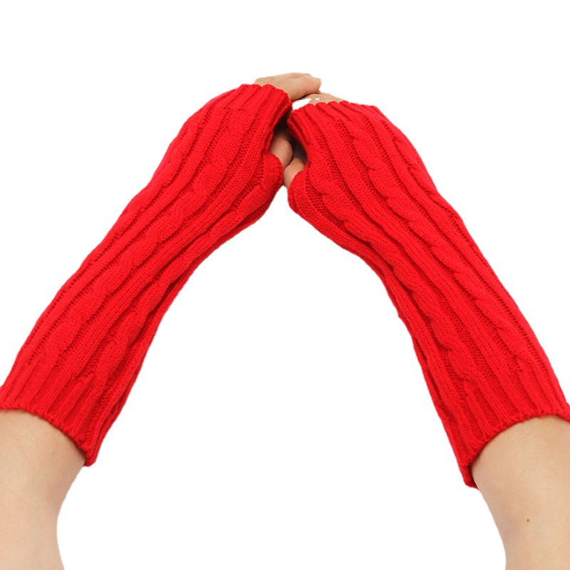 Knitted gloves