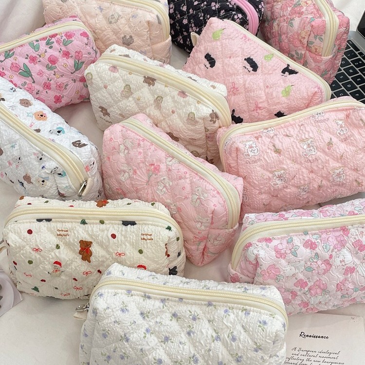 31291 Fresh Quilted Handheld Makeup Bag for Girls, Large Capacity Cute Storage Student Zipper Stationery Bag Pencil Case