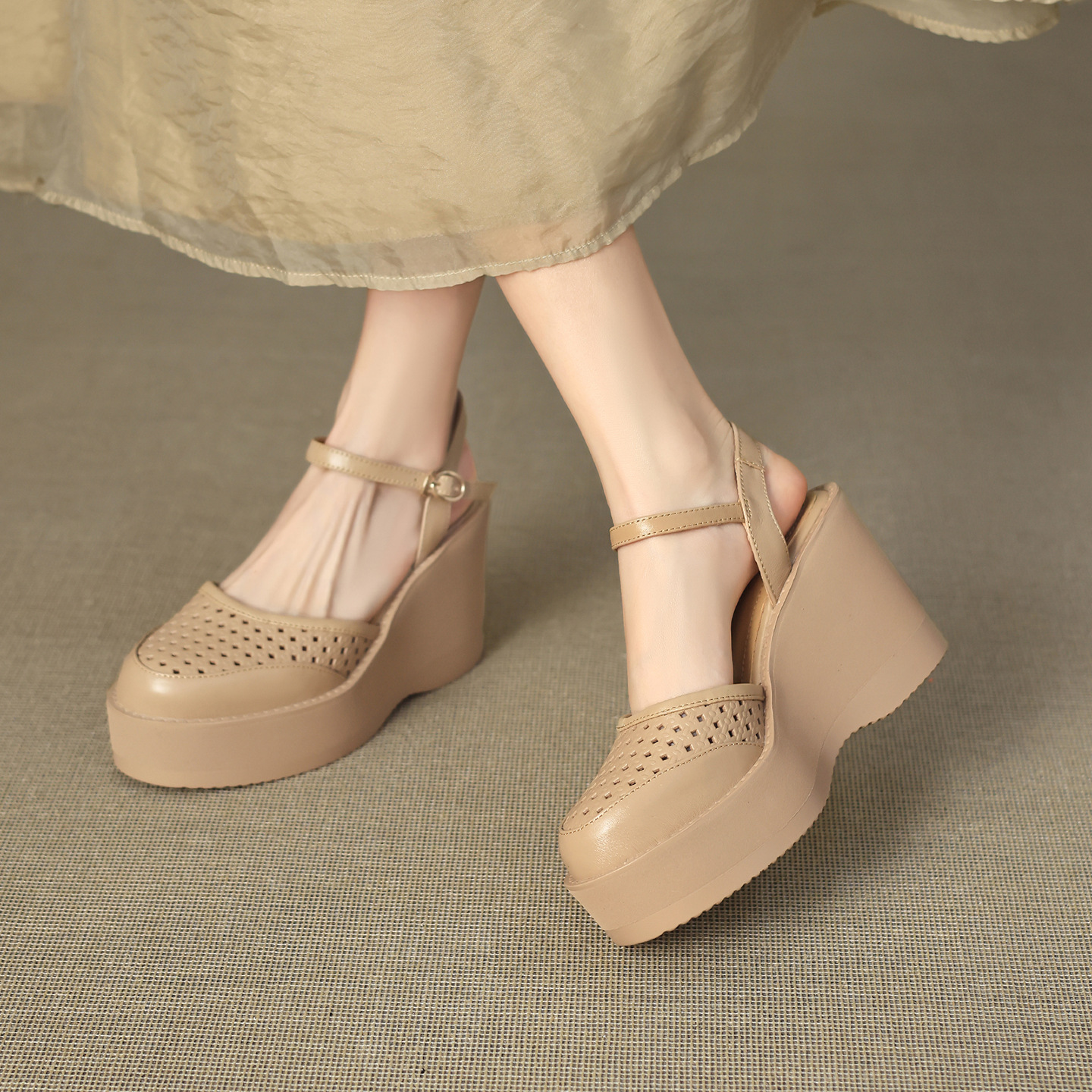 Sandal cao gót nữ mũi nhọn quai ngang đế dày 9.5cm — màu trắng ngà, màu mơ