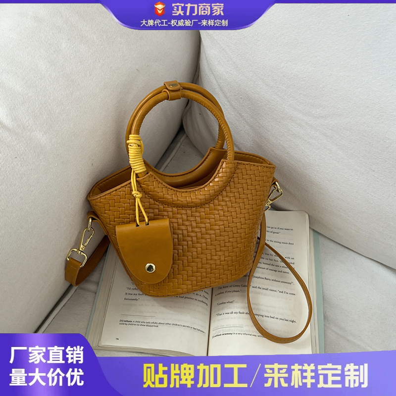 复古上传编织手提小包女小众设计感圆环托特包百搭斜挎时尚菜篮包
