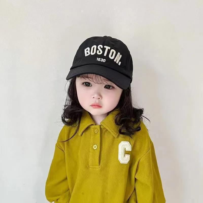 子供用帽子 刺繍入り 韓国風野球帽 刺繍文字入り ダックキャップ 韓国版 日焼け防止 男の子 女の子 おしゃれ 日よけ|undefined