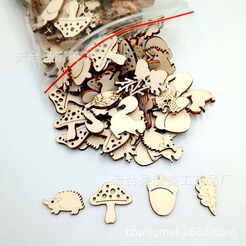 Animal madera ardilla Pino cono hojas de setas astillas de madera mixta estilo pastoral decoraciones de madera 200 unidades por paquete