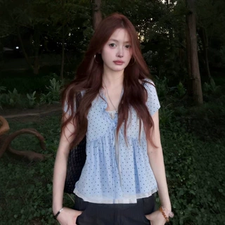 假两件波点短袖衬衫女初夏季穿搭木耳边V领衬衣小衫显瘦减龄上衣