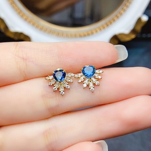 Factory wholesale explosions natural topaz earrings S925 silver inlaid main stone 5*5 selling Europe and the United States a generation of hair