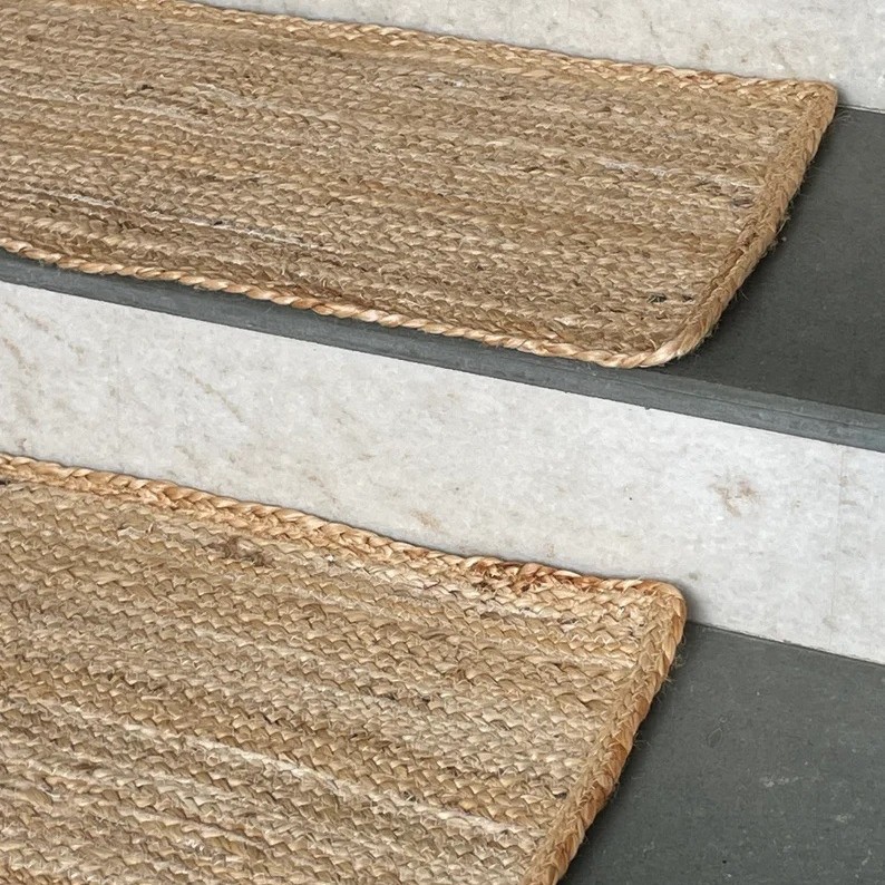 Alfombrilla de escalera tejida a mano de fibra de yute natural importada de Bangladesh Alfombrilla de escalera sin pegamento antideslizante y resistente al desgaste para el hogar