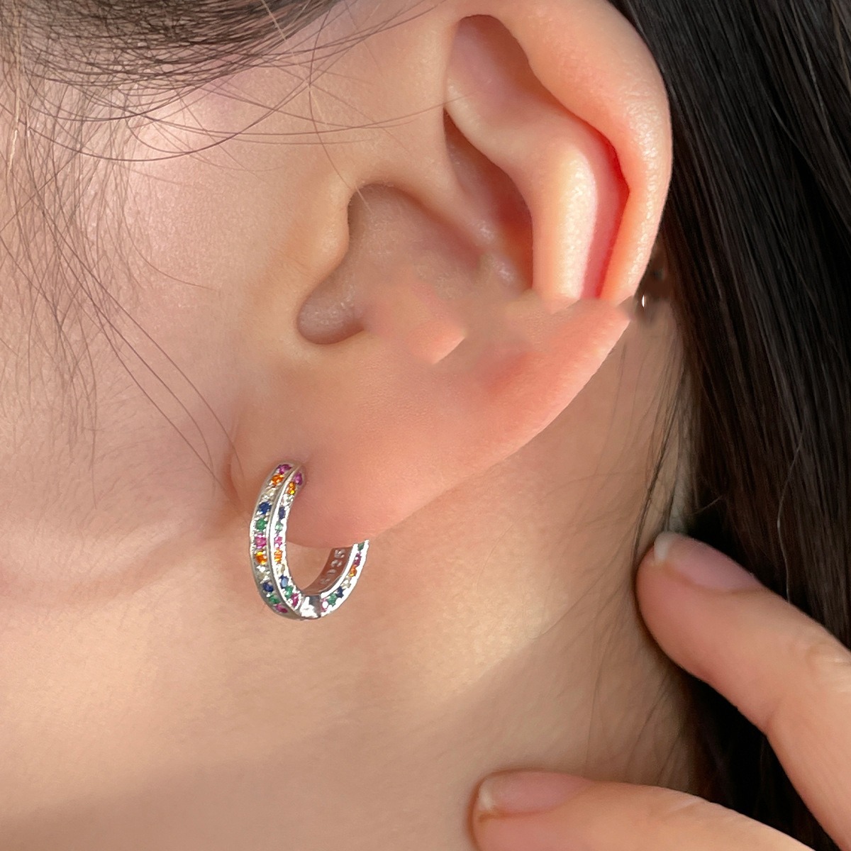 New Exquisite Colorful Zircon Hoop Niche Design High-end Unique Ear Cuffs Men's Artistic Simple Women's Earrings Studs_voghion.com