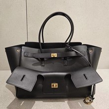 �羳����ţƤ��P��r��Ҹ�°��K�����������μ�����������İ�