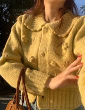 VIVIS甜美減齡立體花朵針織開衫女2022年冬季新款娃娃領毛衣外套