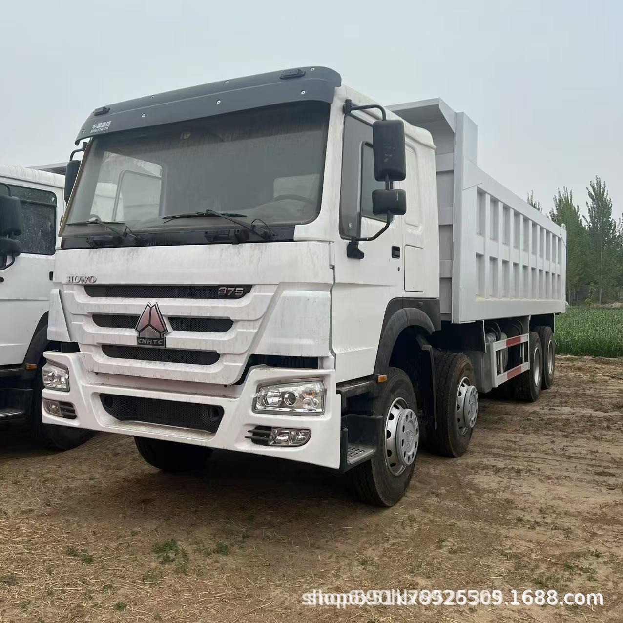 Export Howo Used Dump Trucks, Howo 6X4 Earthmoving Dump Truck, 12-Wheel Dump Engineering Vehicle