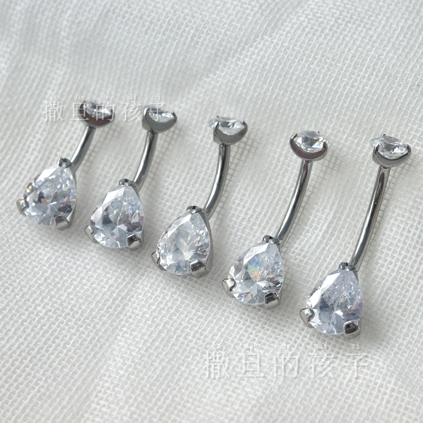 Pointed titanium steel lip stud product view