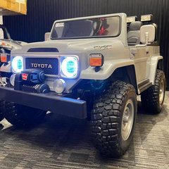 トヨタ正規版toyota児童電気自動車四輪赤ちゃんオフロードリモコン子供玩具座ることができるカー