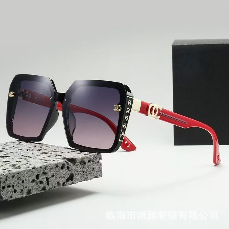 ファッショナブルなスクエアフレームサングラス、女性用、夏のトレンド、外出用メガネ、多用途、高級感、スクエアフレーム、紫外線防止サングラス|undefined