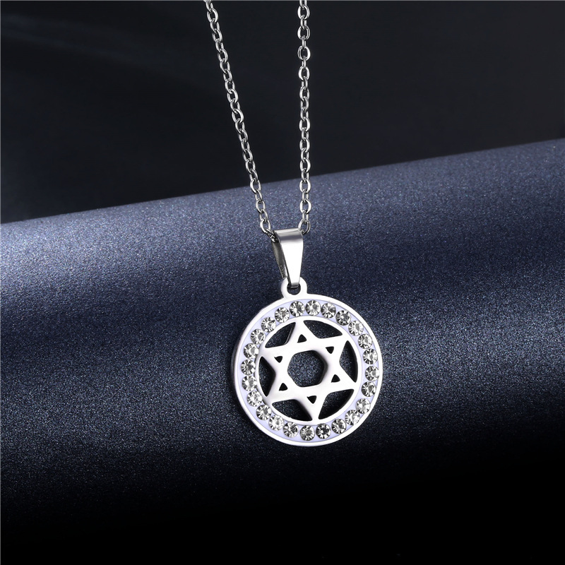 Cross-border Sold Jewelry Hip Hop Hexagram Necklace Trendy Women's Clay Diamond Necklace Pendant Short Xingx Clavicle Chain Accessories display picture 3