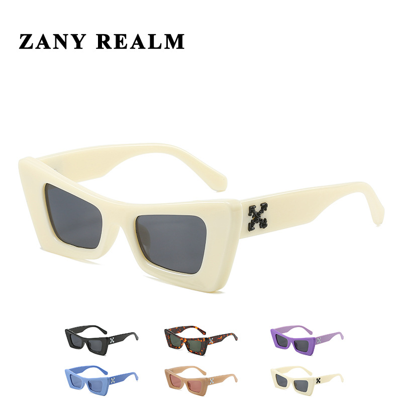 24 Gafas de sol cóncavas de moda europeas y americanas transfronterizas al por mayor Gafas de sol decorativas de murciélago personalizadas de ojos de gato para hombres y mujeres