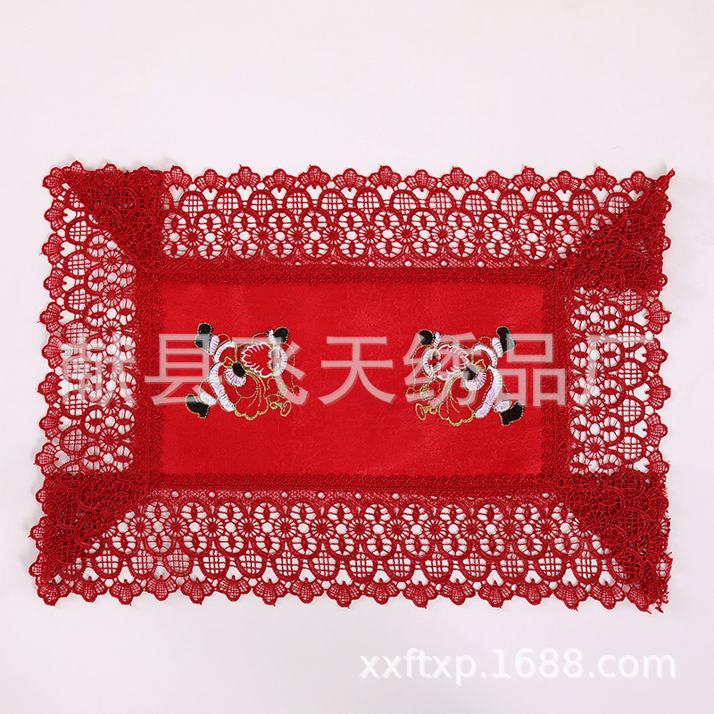 ヨーロピアンスタイルの刺繍レースの赤いプレースマット、布製の水溶性レース、茶器カバー、多用途の長方形のティーテーブル防塵布|undefined