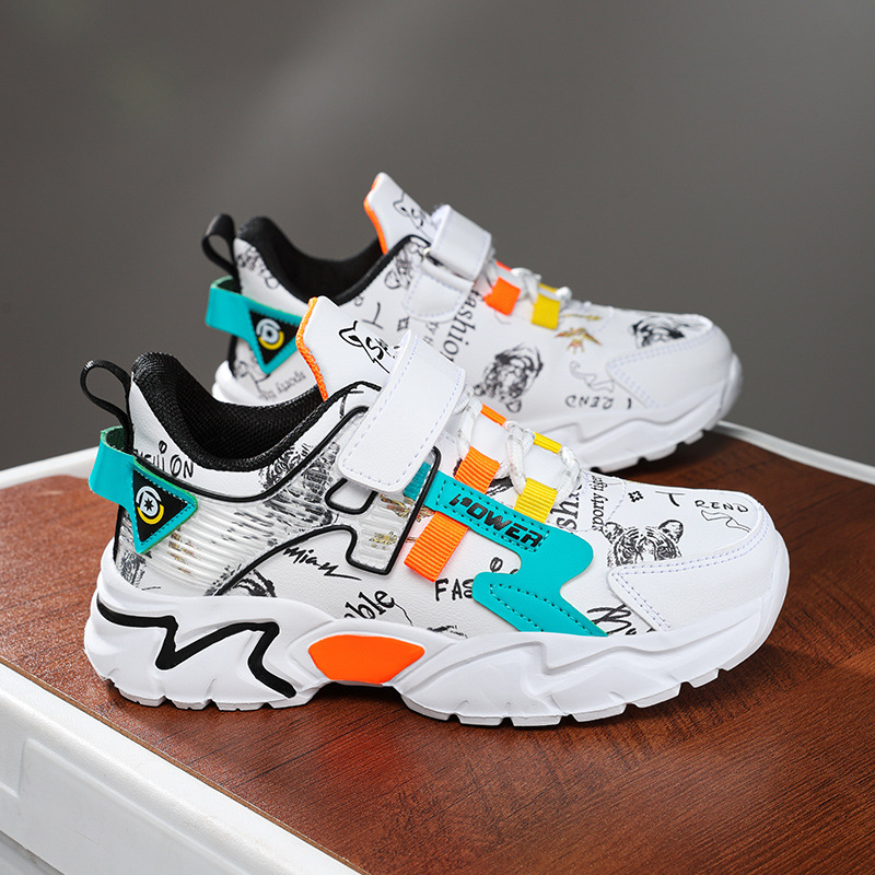 Calzado deportivo para niños explosivo transfronterizo Calzado blanco para niños de la escuela 2025 nuevo estudiante de papá casual para niños de mediana edad