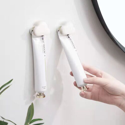 Japanese-style cloud-shaped toothpaste holder, bathroom and toilet portable wall-mounted toothpaste stand, popular facial cleanser toothpaste holder