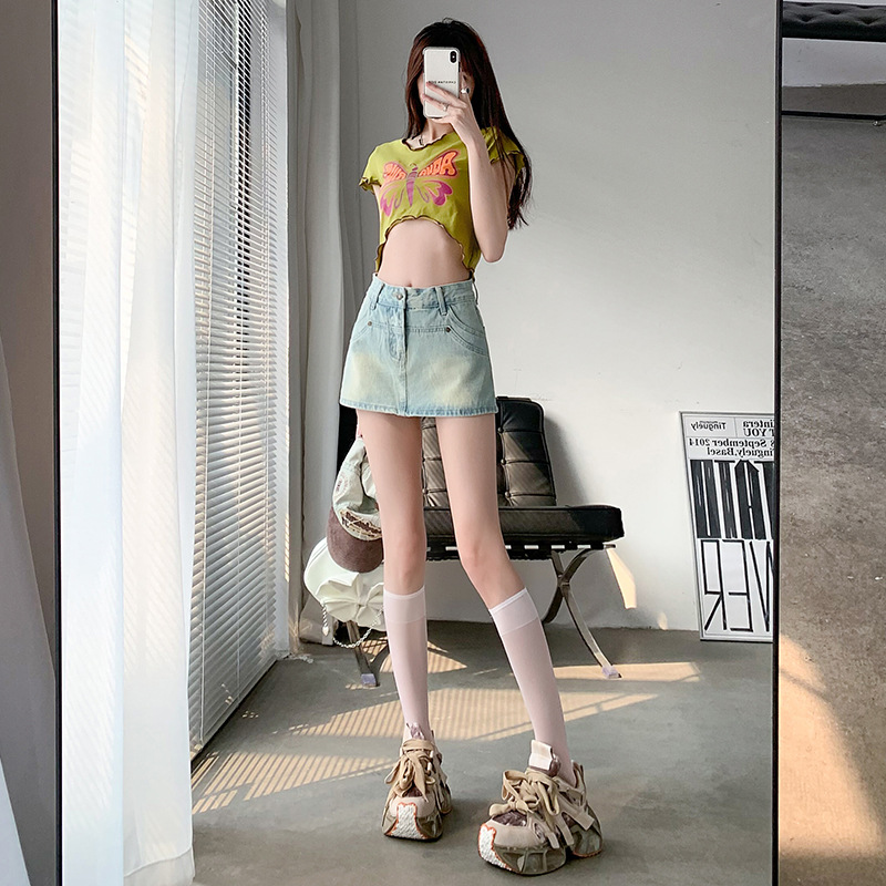 라이트 블루 데님 반바지 여성 2024 년 여름 새로운 높은 허리 슬리밍 올 매치 디자인 센스 안티 러닝 라이트 트렌디 컬롯