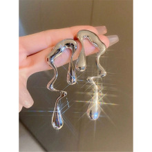 P 35211 Liquid metal hollow drop earrings Һ̬�����ο�ˮ�ζ�