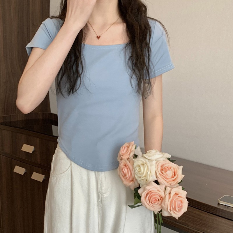 안개가 자욱한 파란색