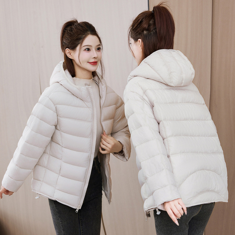 Korean-style quilted cotton jacket, lightweight winter short coat, 2026 new lightweight hooded cotton jacket, fashionable and warm outerwear Korean-style quilted cotton jacket, lightweight winter short coat, 2026 new lightweight hooded cotton jacket, fashionable and warm outerwear