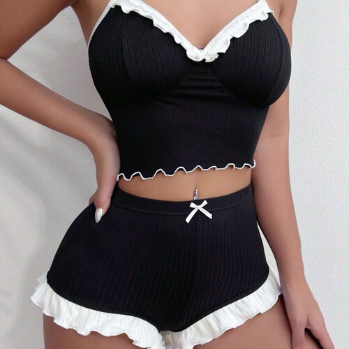 Hot-selling casual pajamas for women: lace V-neck camisole with ruffled shorts—comfortable loungewear.