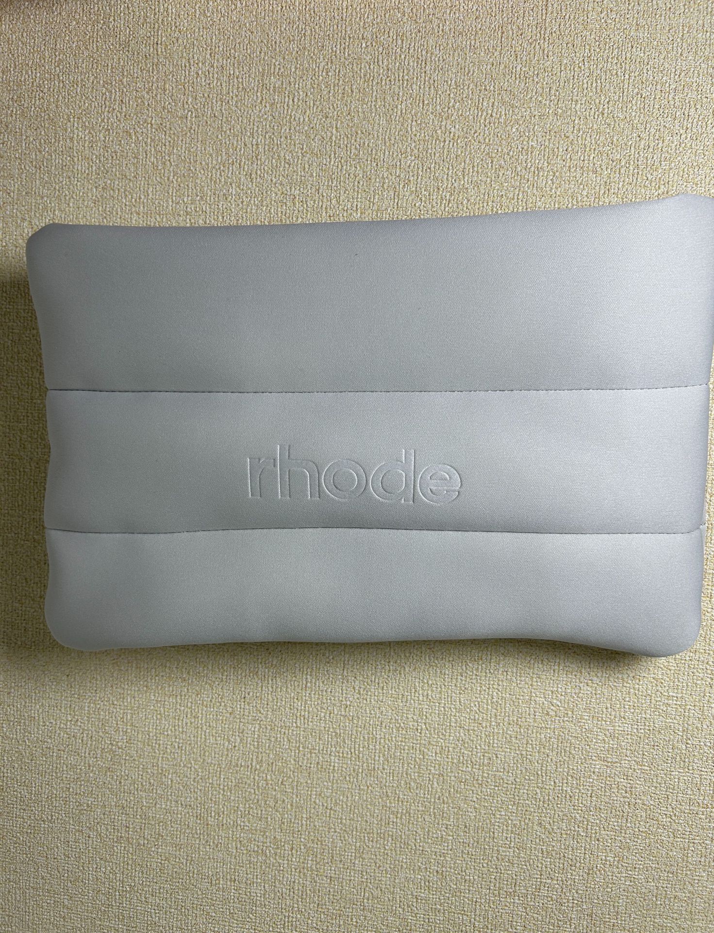 Rhode Hailey el mismo tipo de piel hailey bolsa de maquillaje bolsa de maquillaje bolsa de maquillaje caja