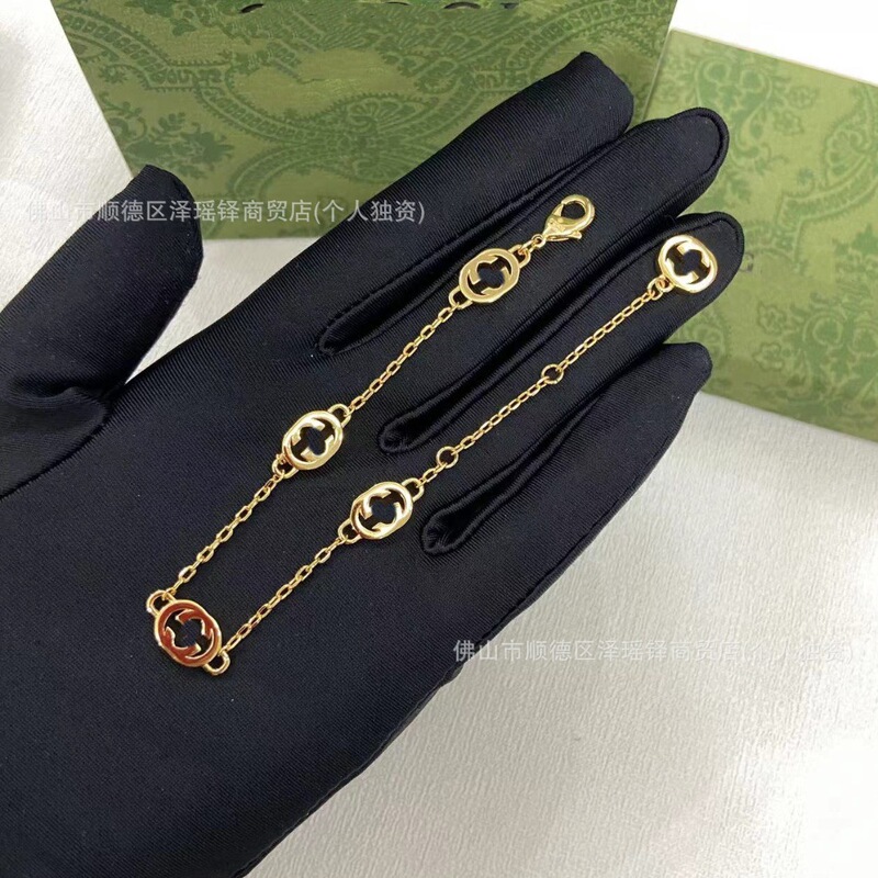Cross-border Gujia detailed double-G bracelet for women, trendy and fashionable, high-end glossy double-G hand accessory, wholesale from manufacturer Cross-border Gujia detailed double-G bracelet for women, trendy and fashionable, high-end glossy double-G hand accessory, wholesale from manufacturer
