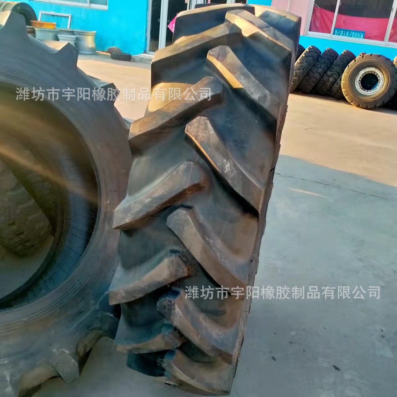 14.9-28 旱田拖拉机轮胎 人字花纹 农用轮胎 14.9R28