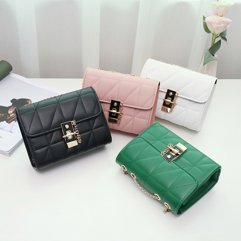 Urban simple style triangle embroidered chain small square bag 2024 fashion leisure trend three-dimensional qualitative bag