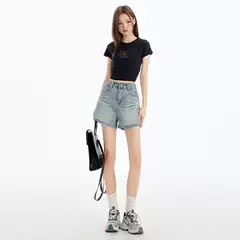 Women's High-Waisted Light Blue Denim Shorts 2025 Summer Trendy Slimming A-Line Stretchy Hot Pants