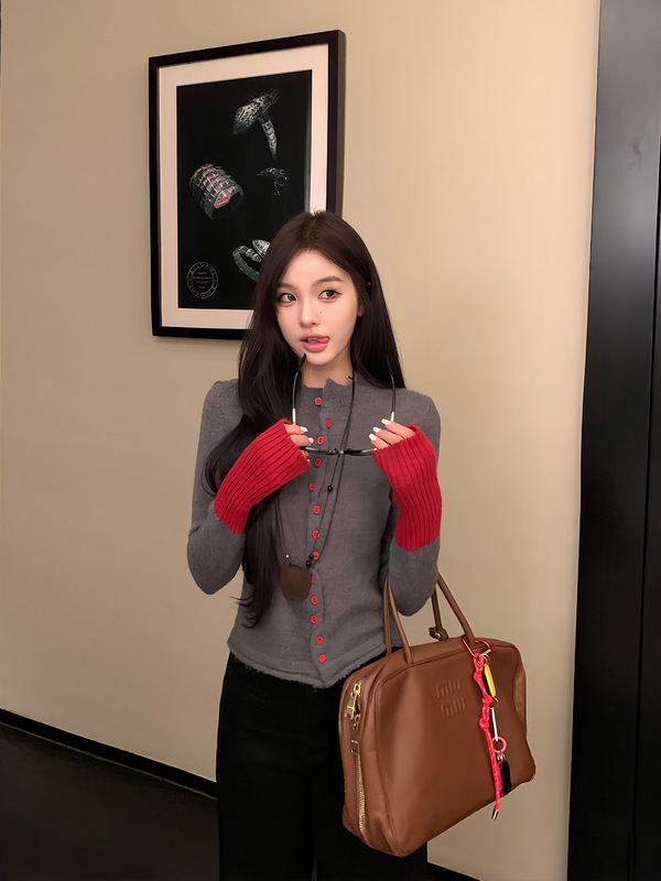 区区欧阳 撞色针织衫女秋季新款软糯开衫毛衣圆领长袖慵懒风上衣|undefined