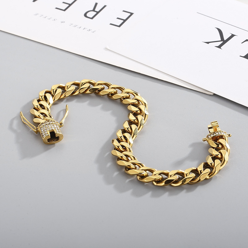 44g Weight PVD Coated Gold Plating Process 18K Real Gold Plated Plating Material 304 Stainless Steel Pendant Material Rhinestones Inlay Material Bracelets Classification 304 Stainless Steel Chain Material Anniversary, Business Occasion 304 Stainless Steel Material Geometric Pattern Women'S Gender Fashion Style Waterproof Non Tarnish, Inlay Craft Fashion Geometric Titanium Steel Bracelets Inlay Rhinestones Stainless Steel Bracelets 11