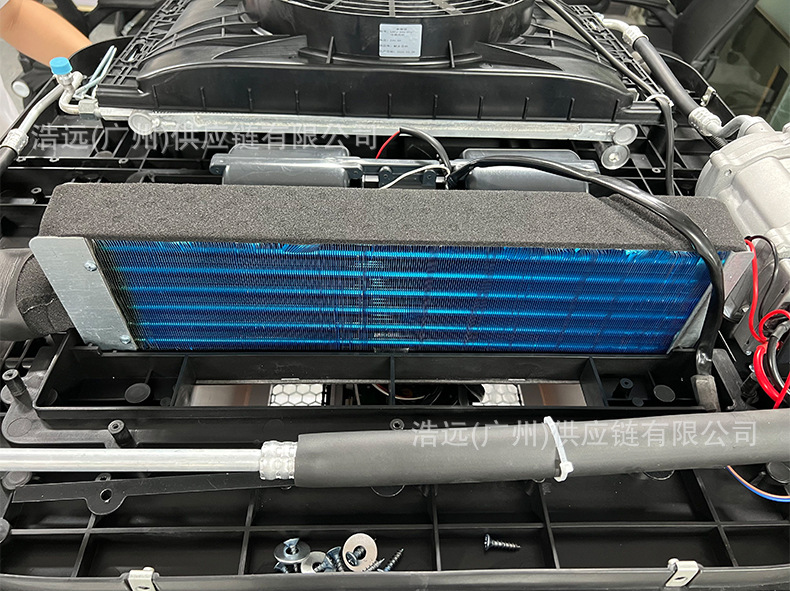 Manufacturer Wholesale 12V/24V Car Air Conditioning System, 2400W Cooling Capacity Vehicle-Mounted Electric Rooftop Air Conditioner