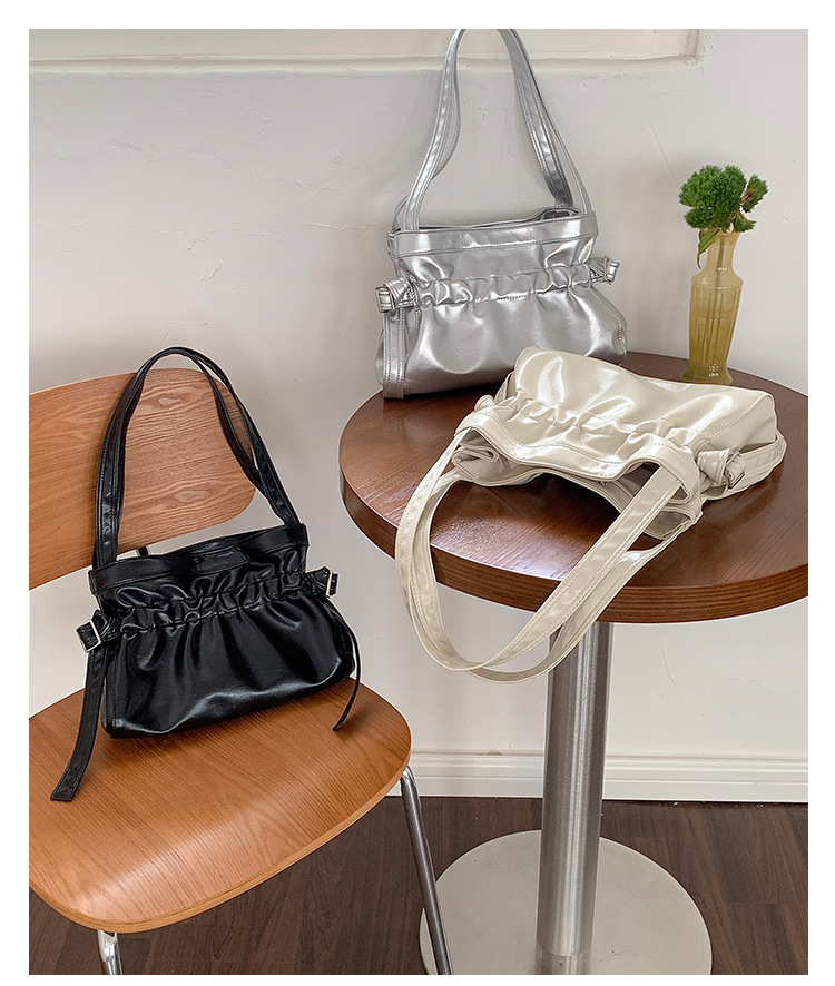 Borsa tote in morbida pelle per pendolari, grande capacità, da donna, versione coreana di nicchia, nuova borsa plissettata estiva da donna, singola_voghion.com