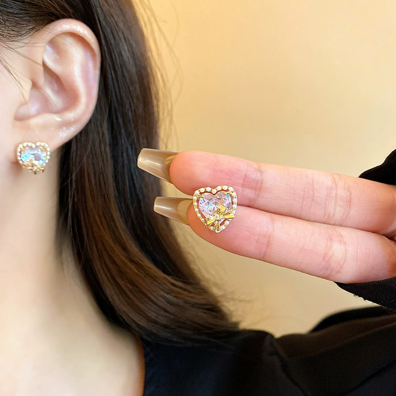 Серебряные сережки 925 пробы с цирконами, минималистичный стиль light-luxury, 2×2 см, несколько цветов