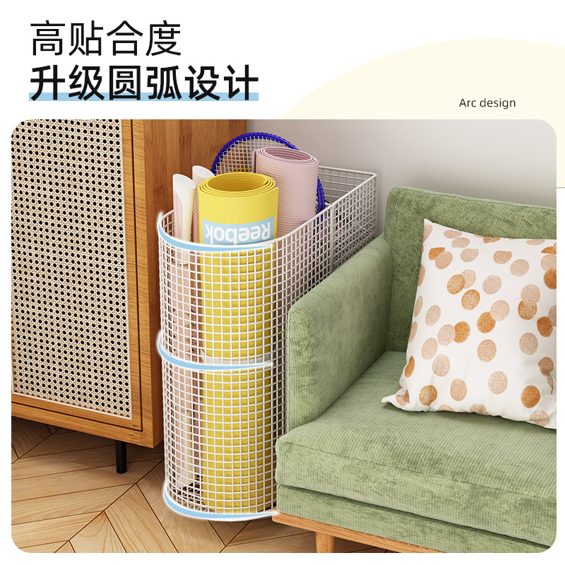 Sports equipment for badminton