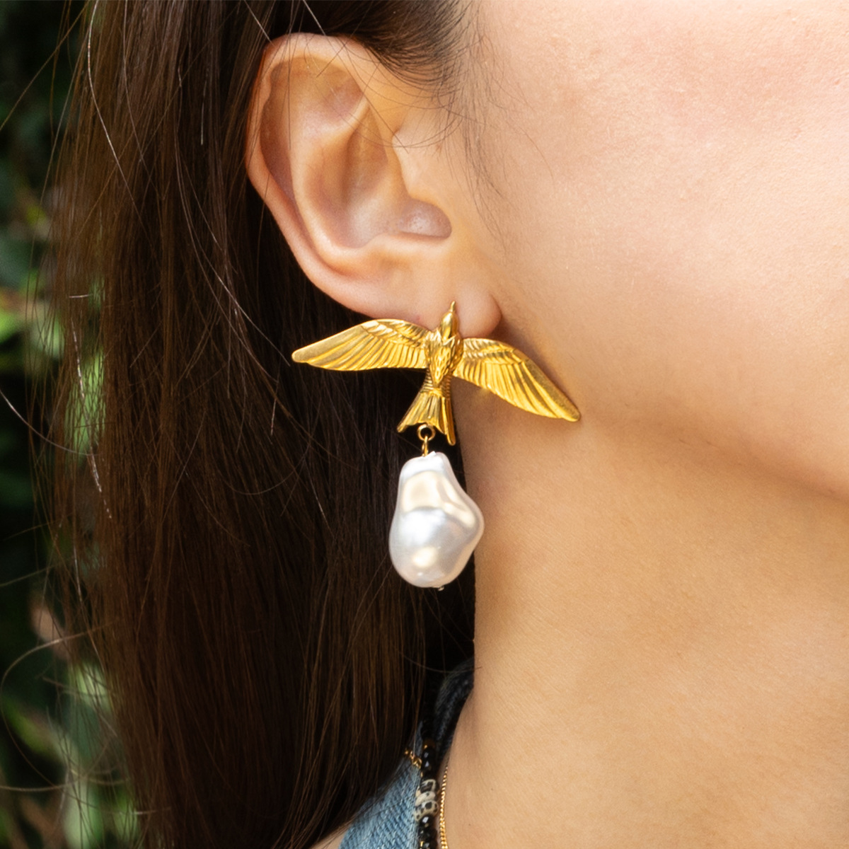 Taena Pendientes de acero inoxidable europeos y americanos de nicho de alto nivel, todo fósforo, animales del cielo, pendientes de perlas reales, joyería de estilo de vacaciones