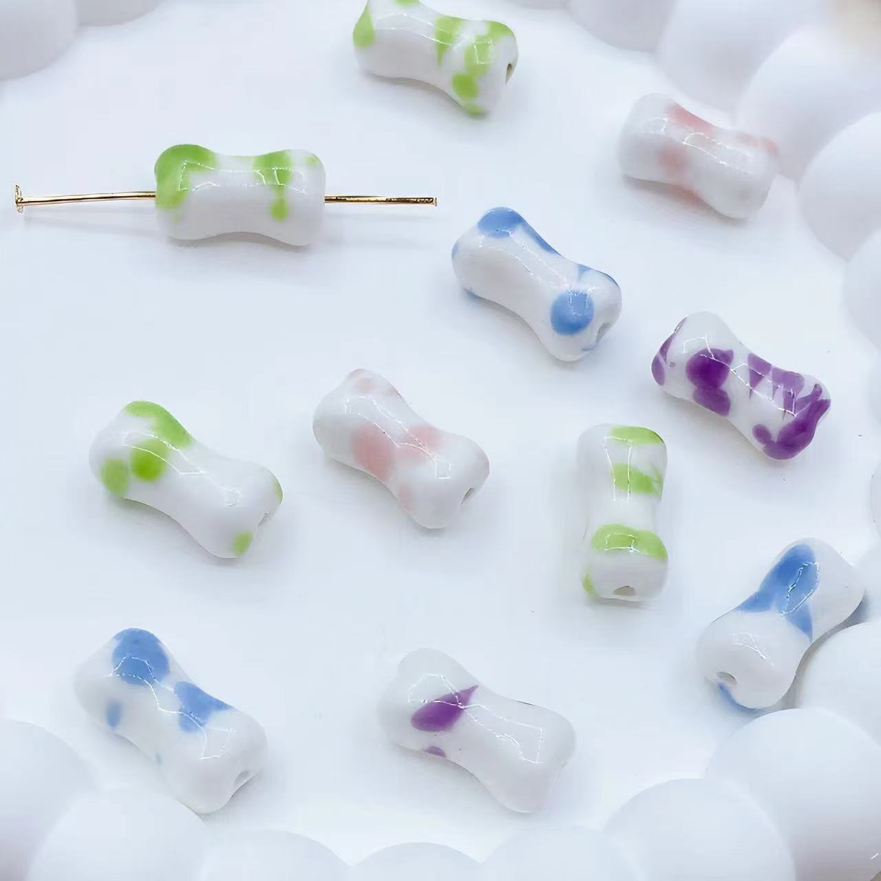 Cerámica de color simple perlada cara de pez cinco pétalos perlas de flores perlas sueltas diy accesorios de decoración de brazalete de cuentas hechas a mano