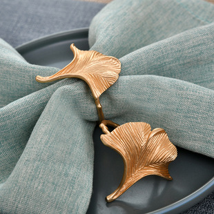 Creative simple light luxury ginkgo leaf napkin ring hotel Western restaurant metal electroplating tableware table decoration napkin buckle