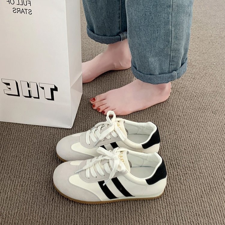 Zapatillas de cuero para mujer 2026, nuevas de primavera y verano, deportivas casuales de suela plana, suaves, para estudiantes, con cordones, tacón plano