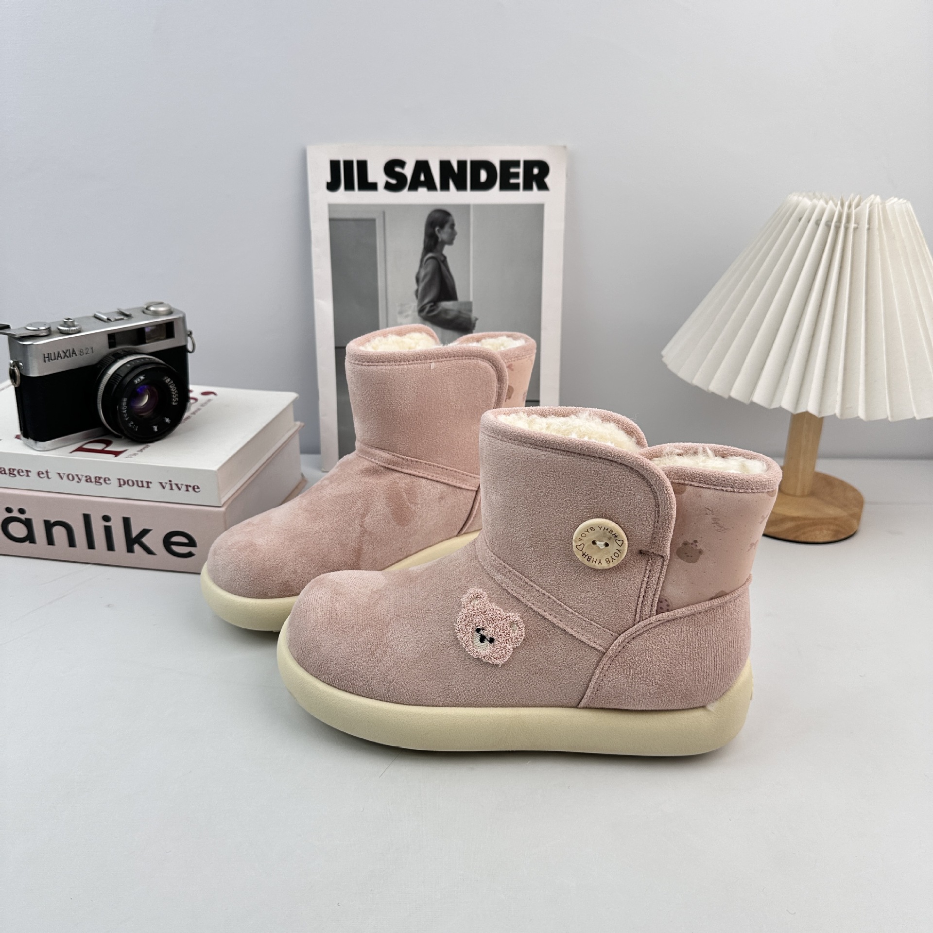 Zapatos de nieve de invierno de larga onda para mujeres 2025 nuevos zapatos de algodón de estilo coreano ligero y cálido con una base plana gruesa