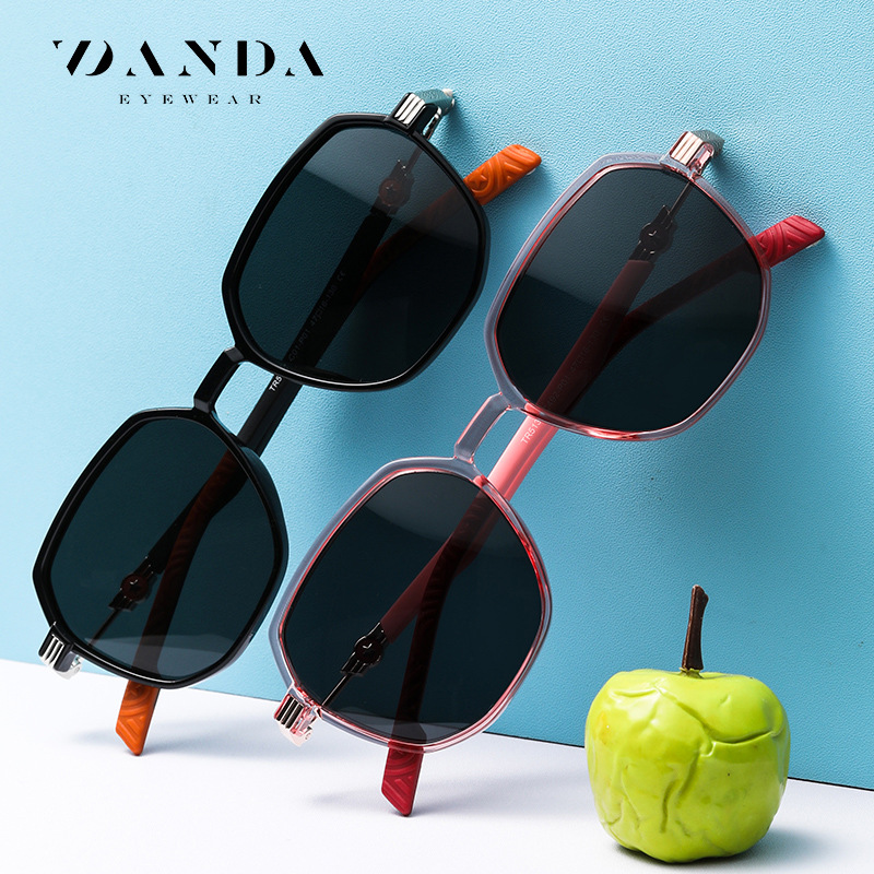 2023 nuevas gafas de sol para niños ultraligeros TR gafas de sol polarizadas para niños y niñas 5130 gafas de goma de dos colores gafas de sol de la pierna