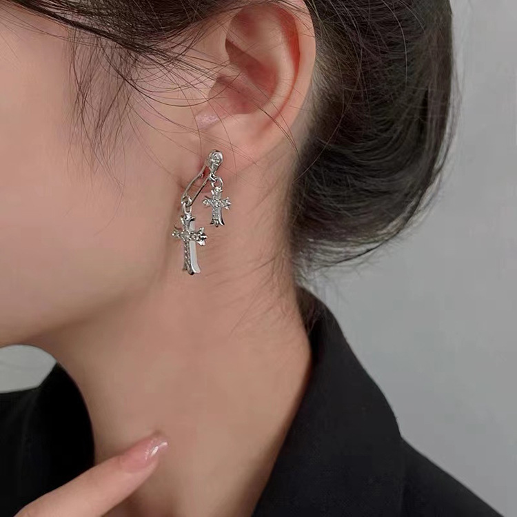 Brand pin