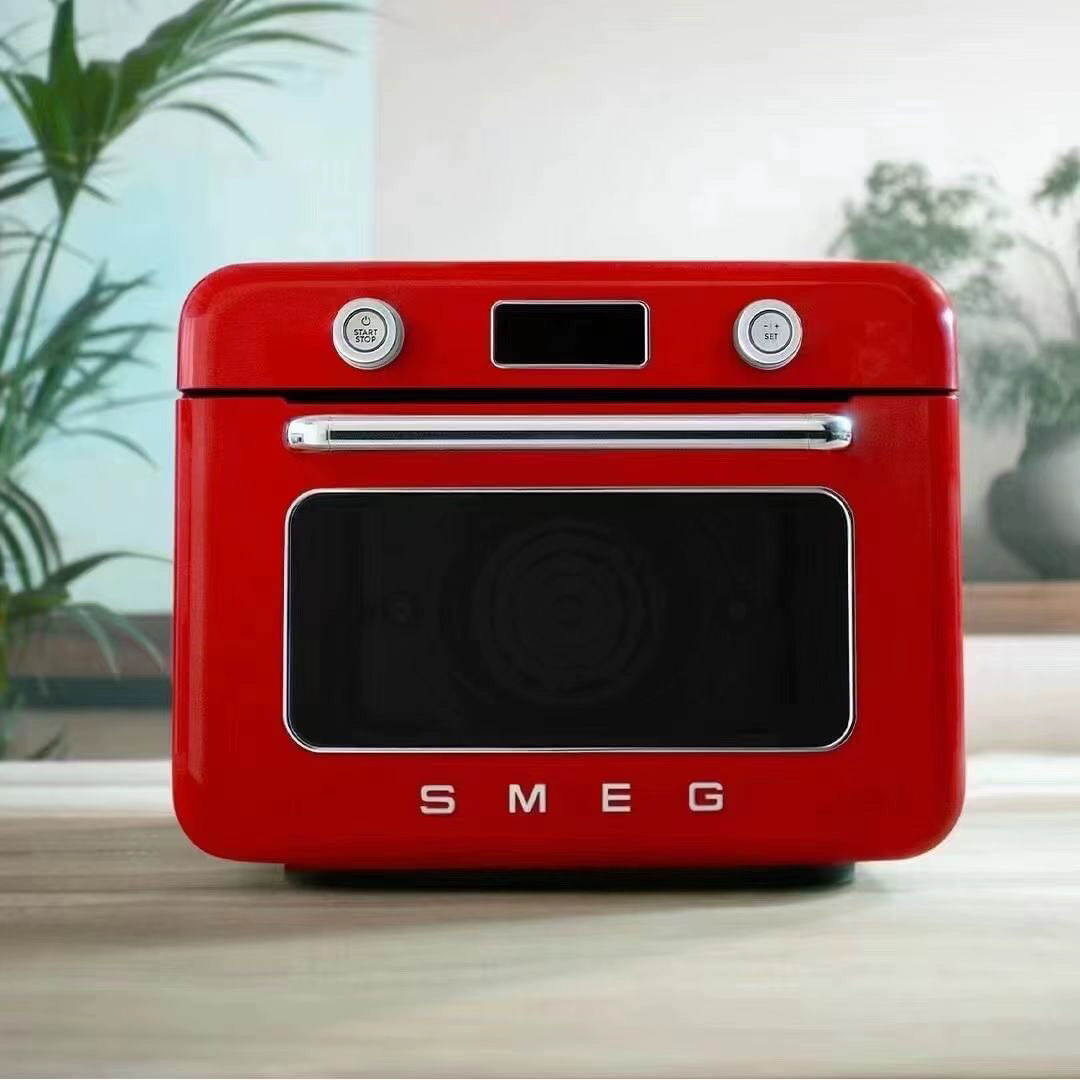 Электрическая духовка SMEG COF01 молочно-белая
