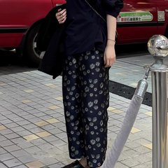 ファッショナブルなハイエンドプリントストレートレッグ9点パンツ女性用2025初秋の新しいスタイルの軽い豪華で西洋スタイルのレトロな多用途カジュアルパンツ