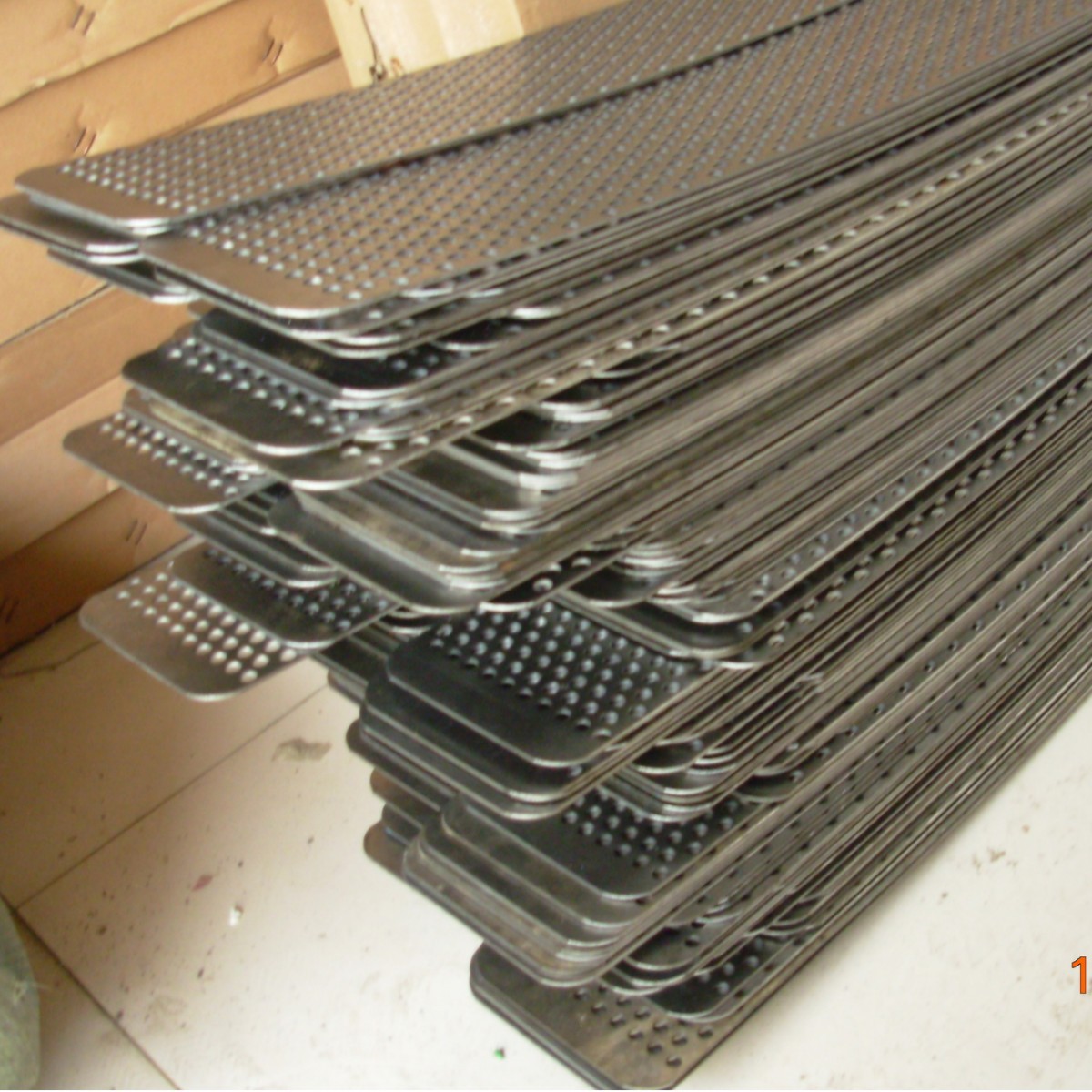 优质冲圆孔板网 圆孔网 铝板冲孔网制作厂家  -河北稳泰冲孔网板