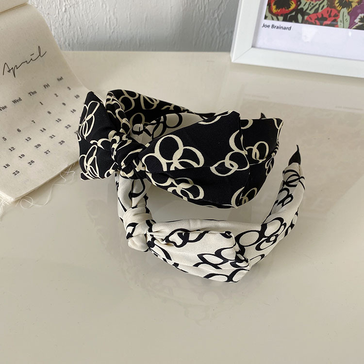 Korean Black And White Bow-knot Wide-brimmed Headband display picture 2